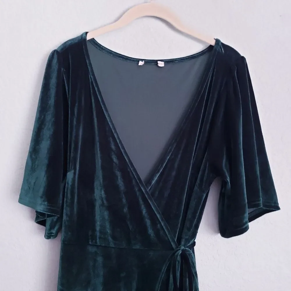 Baltic Born Meghan Emerald Velvet Wrap Maxi Dress - Picture 3 of 5